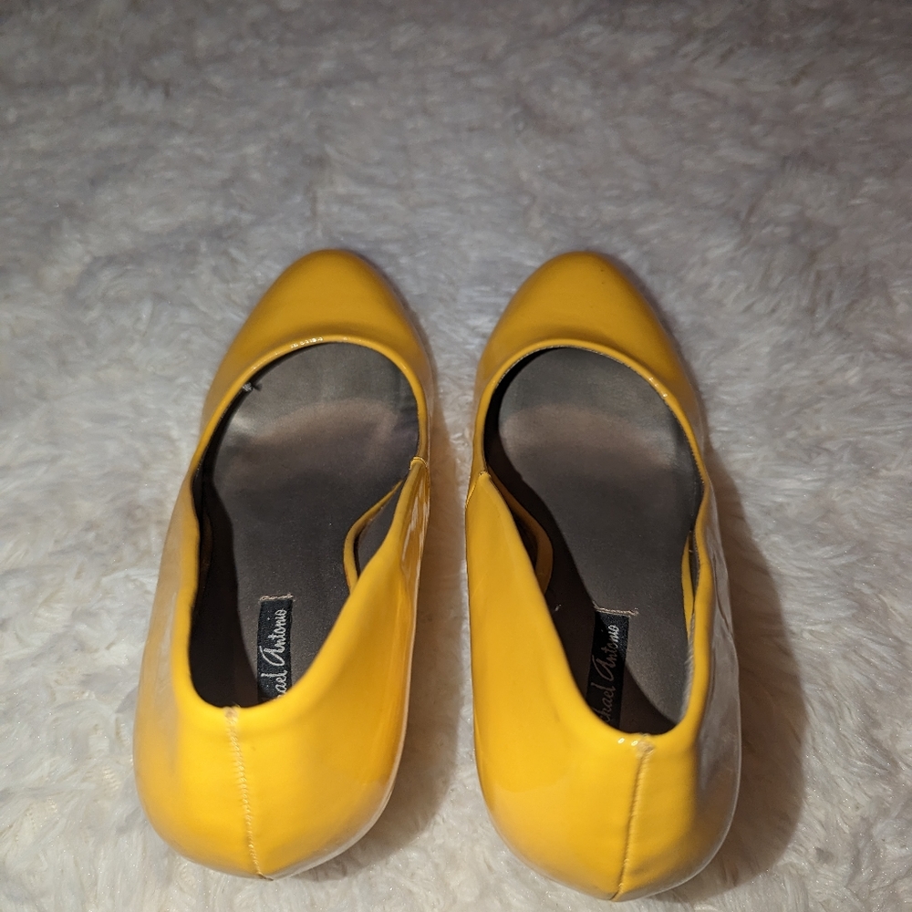 Michael Antonio yellow heels - Picture 7 of 15
